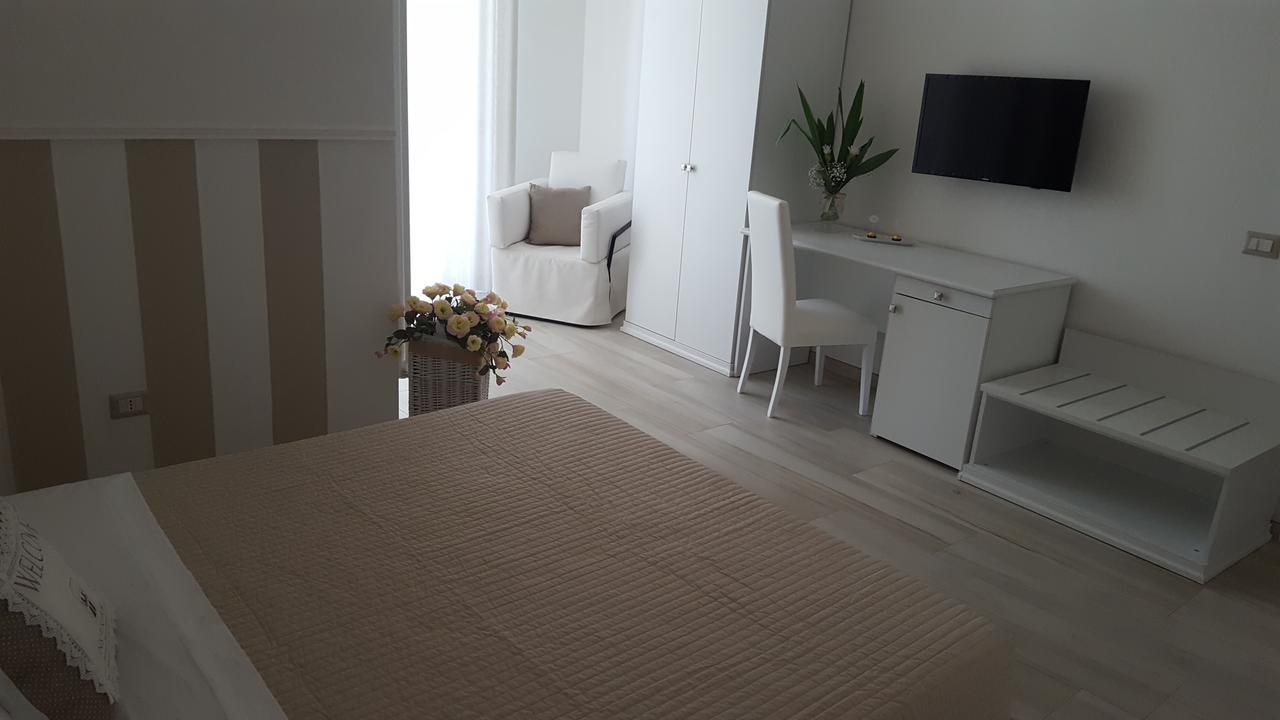 Finestre Sul Borgo Bed & Breakfast Касано деле Мурдже Екстериор снимка