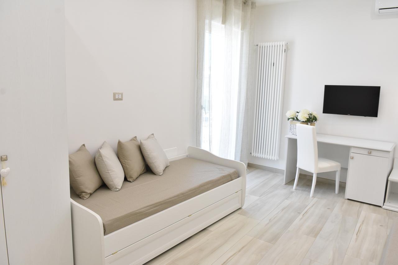 Finestre Sul Borgo Bed & Breakfast Касано деле Мурдже Екстериор снимка